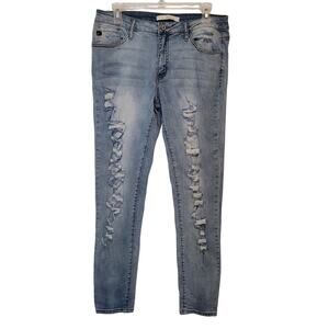 KanCan Women’s/Juniors Size 13 Distressed Skinny Jeans Light Wash Stretch Denim